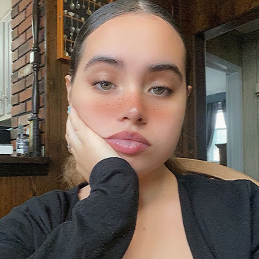 Meet your Posher, Makayla